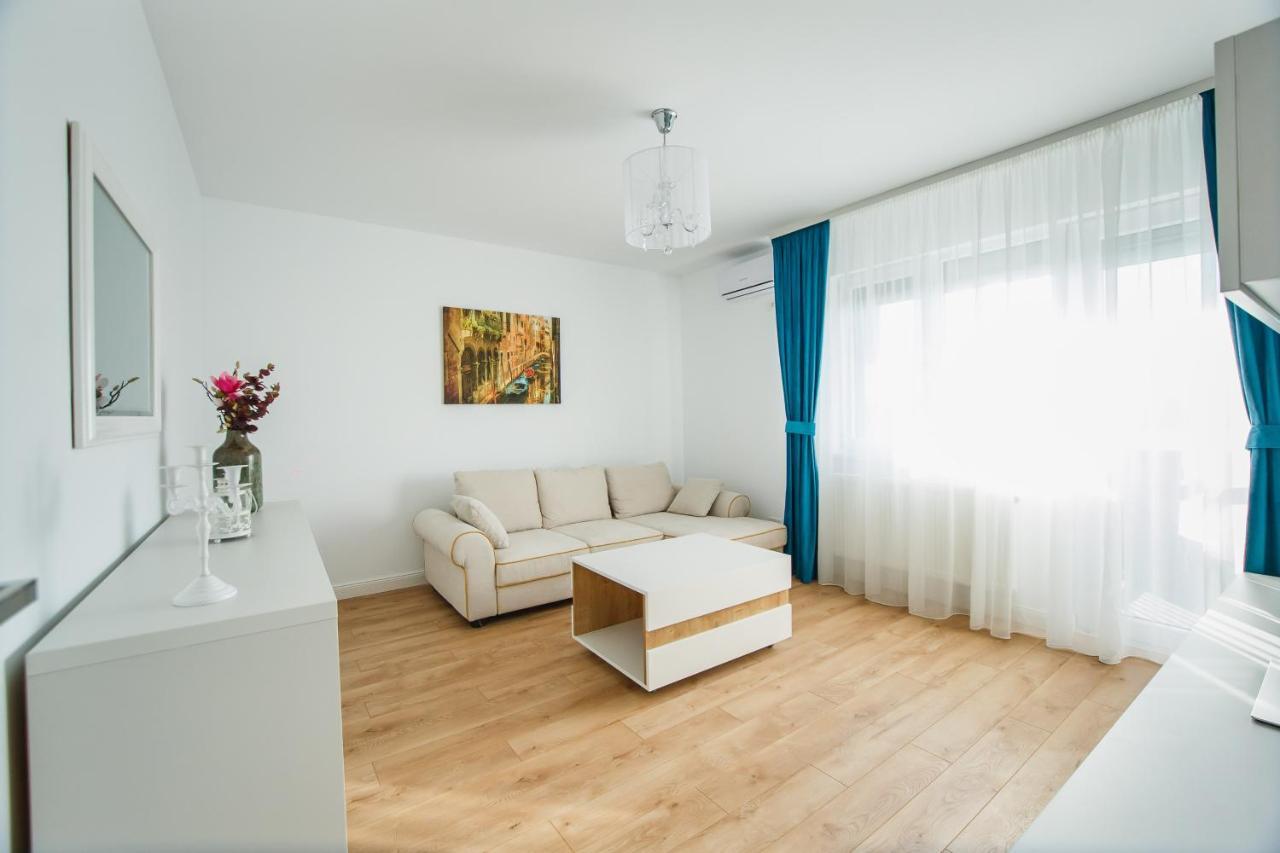 Fantastic Apartment At Prima Residence Oradea Ngoại thất bức ảnh