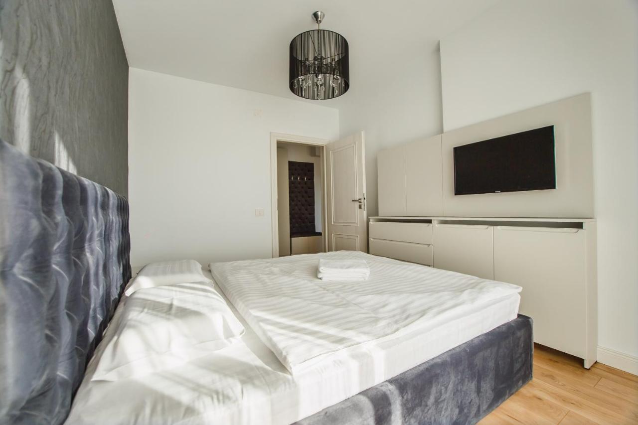 Fantastic Apartment At Prima Residence Oradea Ngoại thất bức ảnh