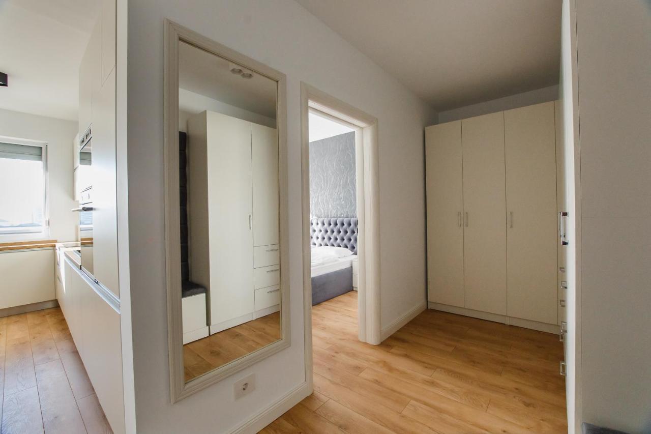 Fantastic Apartment At Prima Residence Oradea Ngoại thất bức ảnh