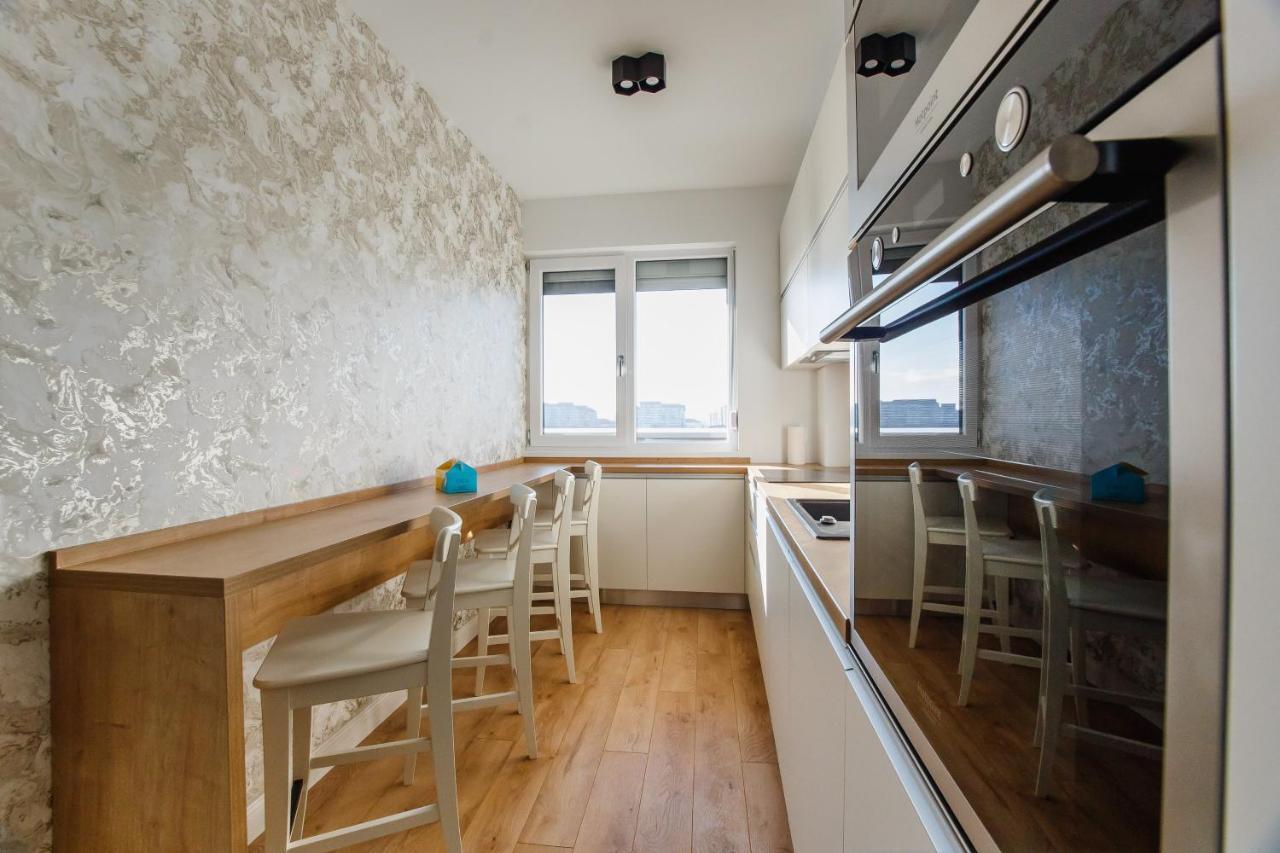 Fantastic Apartment At Prima Residence Oradea Ngoại thất bức ảnh