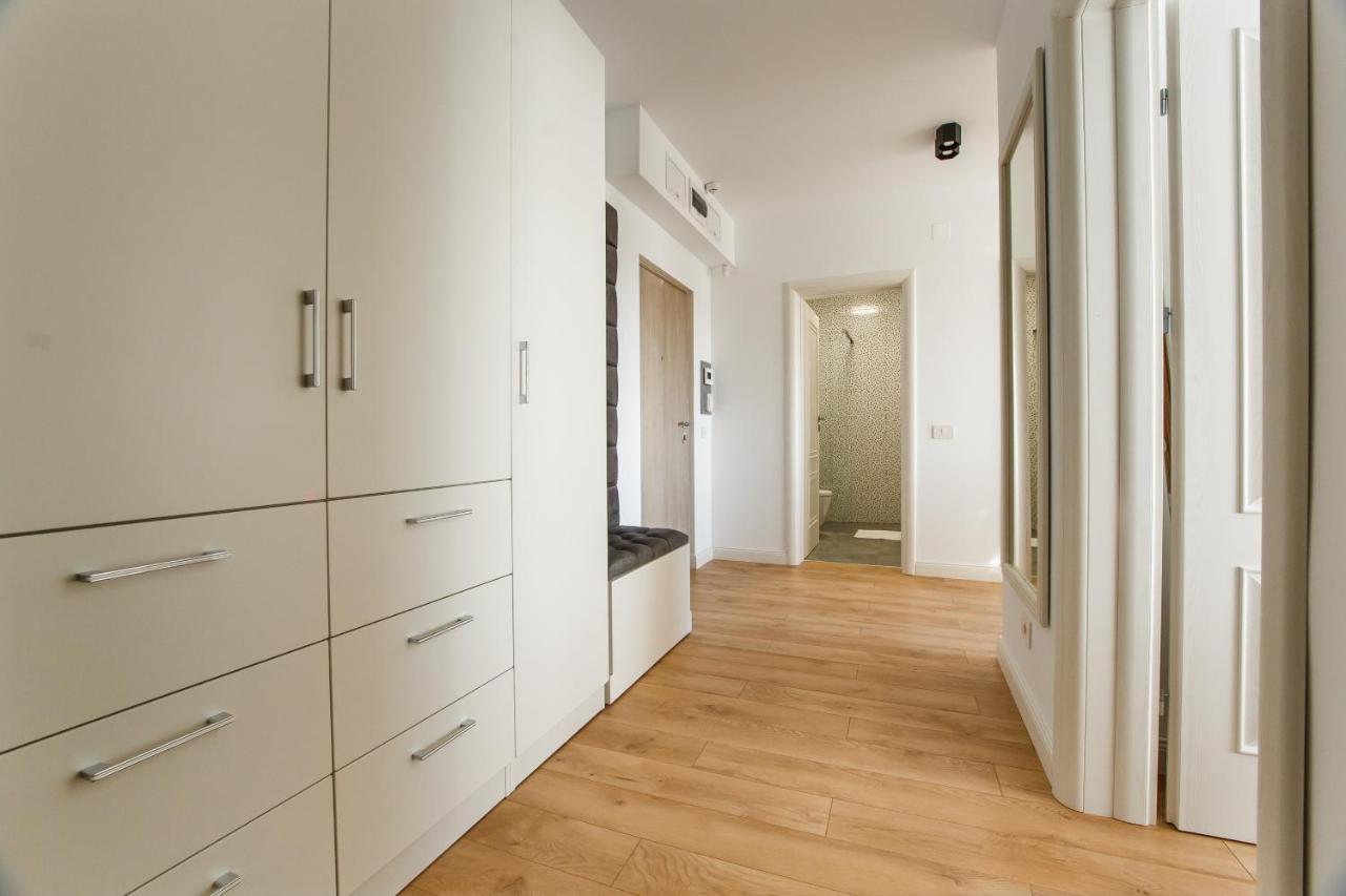 Fantastic Apartment At Prima Residence Oradea Ngoại thất bức ảnh